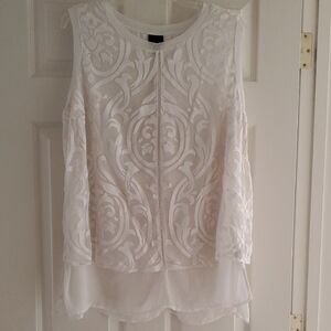 Worthington Elegant White Sleeveless Blouse